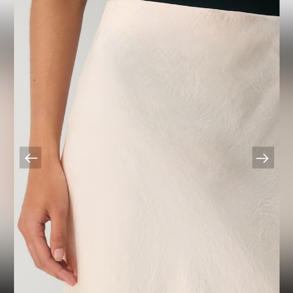 Babaton Cream Maxi Skirt with Subtle Sheen - Picture 4 of 12